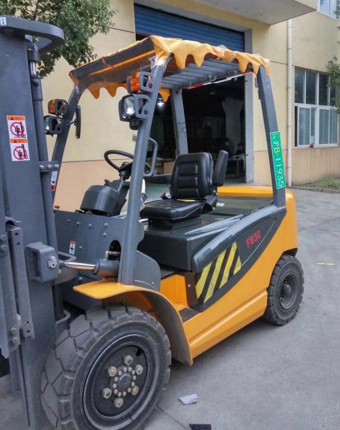 6 Meter anheben 3 Tonnen-elektrischer Gabelstapler, Triplex breiter